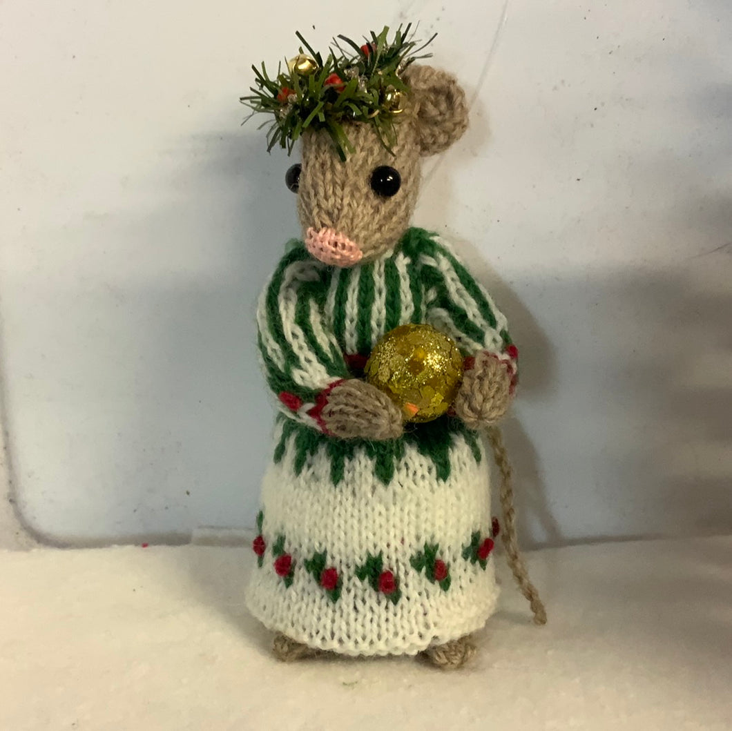 Knitted Christmas mouse