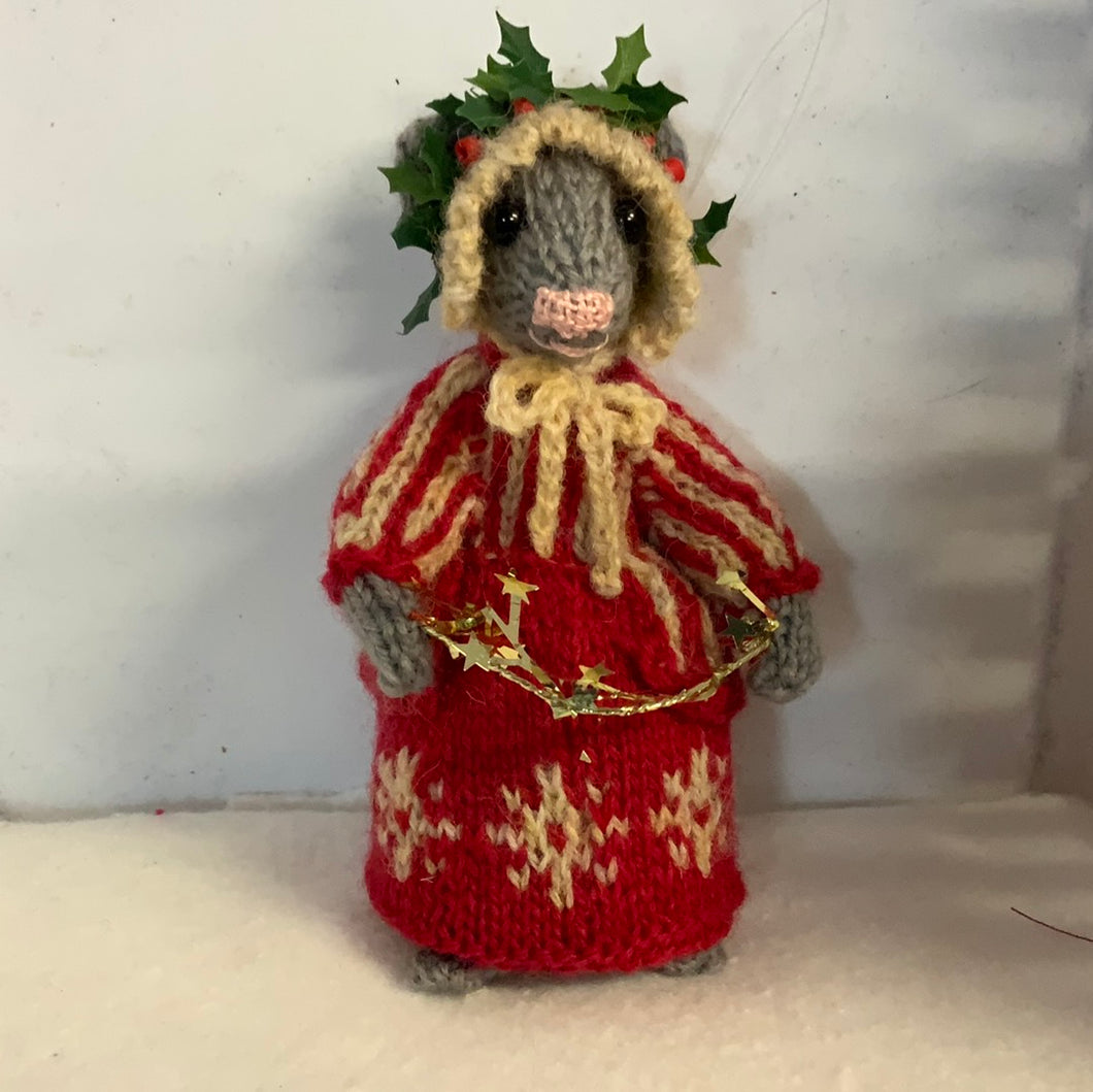 Knitted Christmas mouse