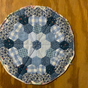Table topper or chair mat pieced and quilted, Grandmother’s Flower Garden
